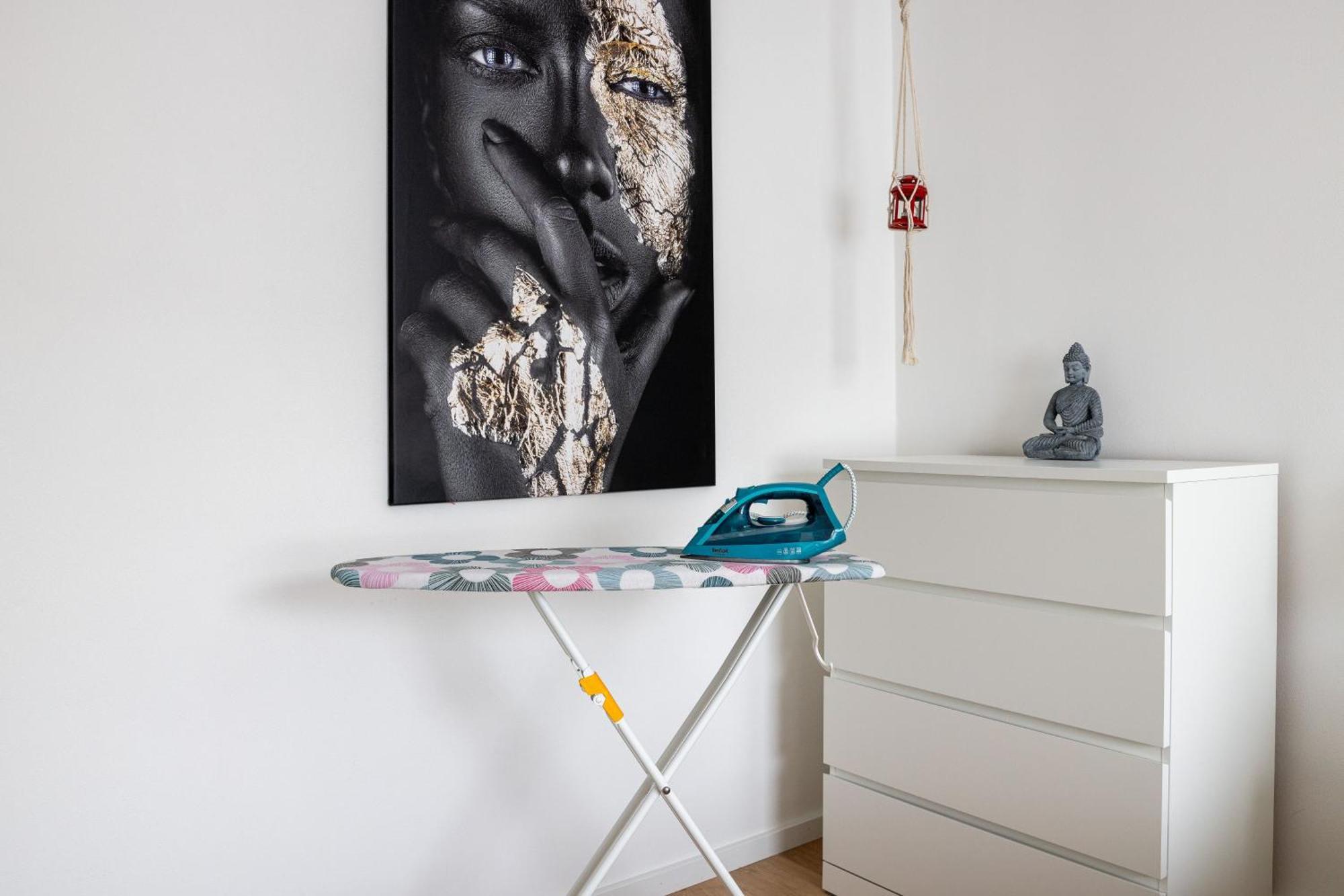 Schoenes, Modernes Apartment Mit Zwei Schlafzimmern - Zentral Mit Balkon Fuer 6 Personen Montabaur Buitenkant foto